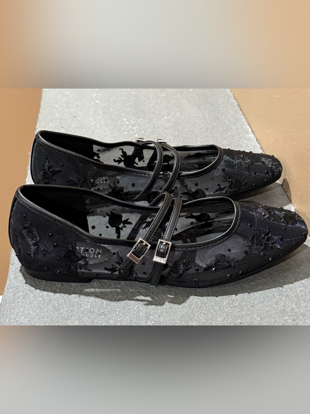 Kenneth Cole Ballet Flat